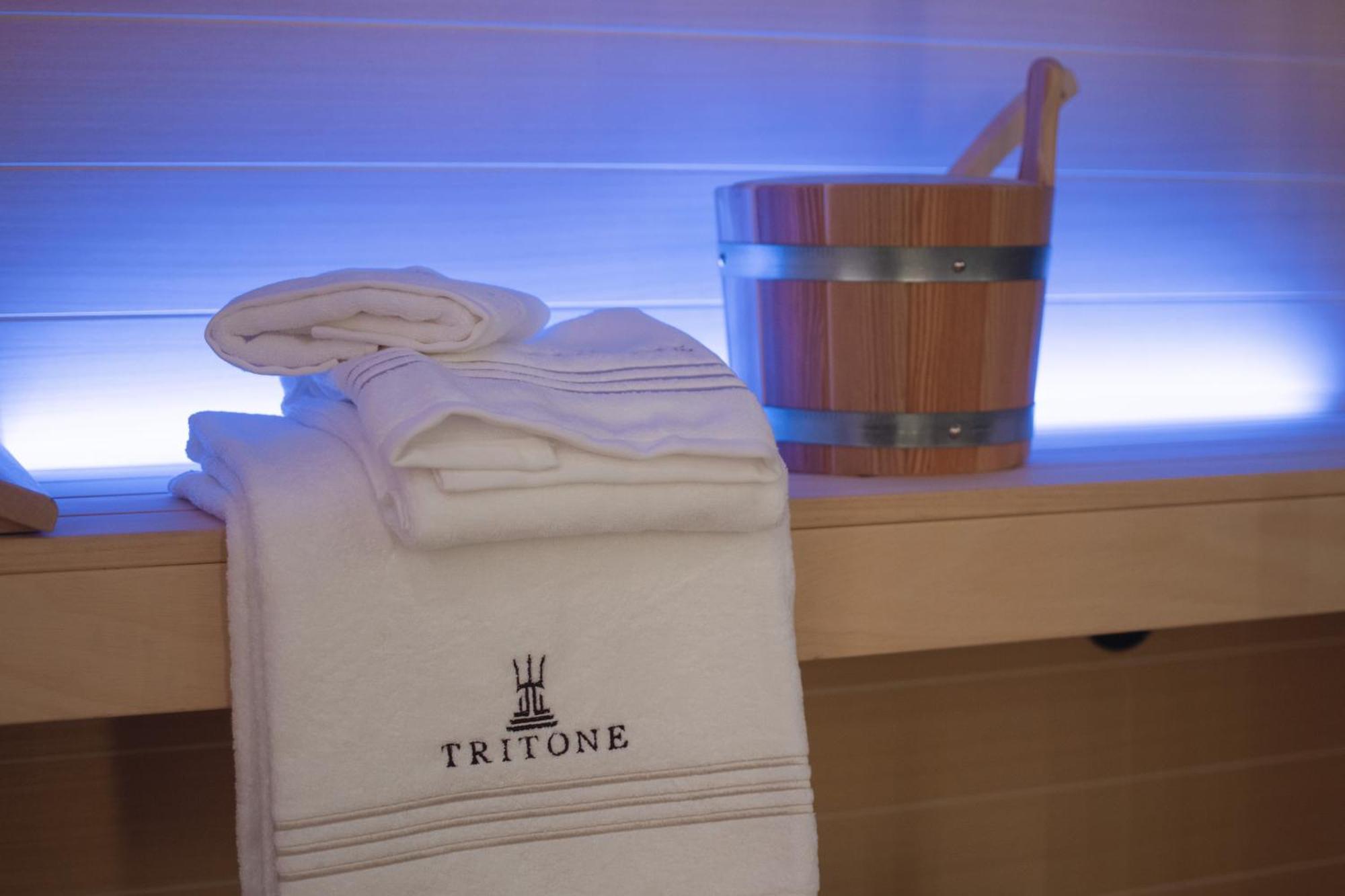 Tritone Luxury Suites Fontana Di Trevi Roma Exterior foto